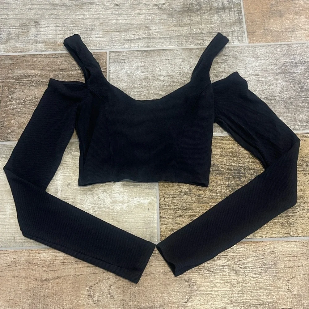 Alo Yoga Ribbed Cropped Butterfly Long Sleeve Black Top Cutout Cold Shoulder S